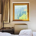 Sonnenseite By Interhome *