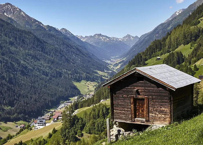 Sonnenseite By Interhome カップル